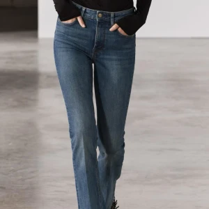 Jeans - Jeans från zara, säljer för de är för långa för mig 