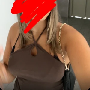 Tröja från Gina tricot - Säljer då den ej kommer till användning, kanske använt Max 3 gånger 