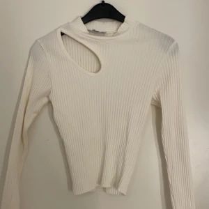 Tröja - Säljer denna tröjan helt ny och oanvänd