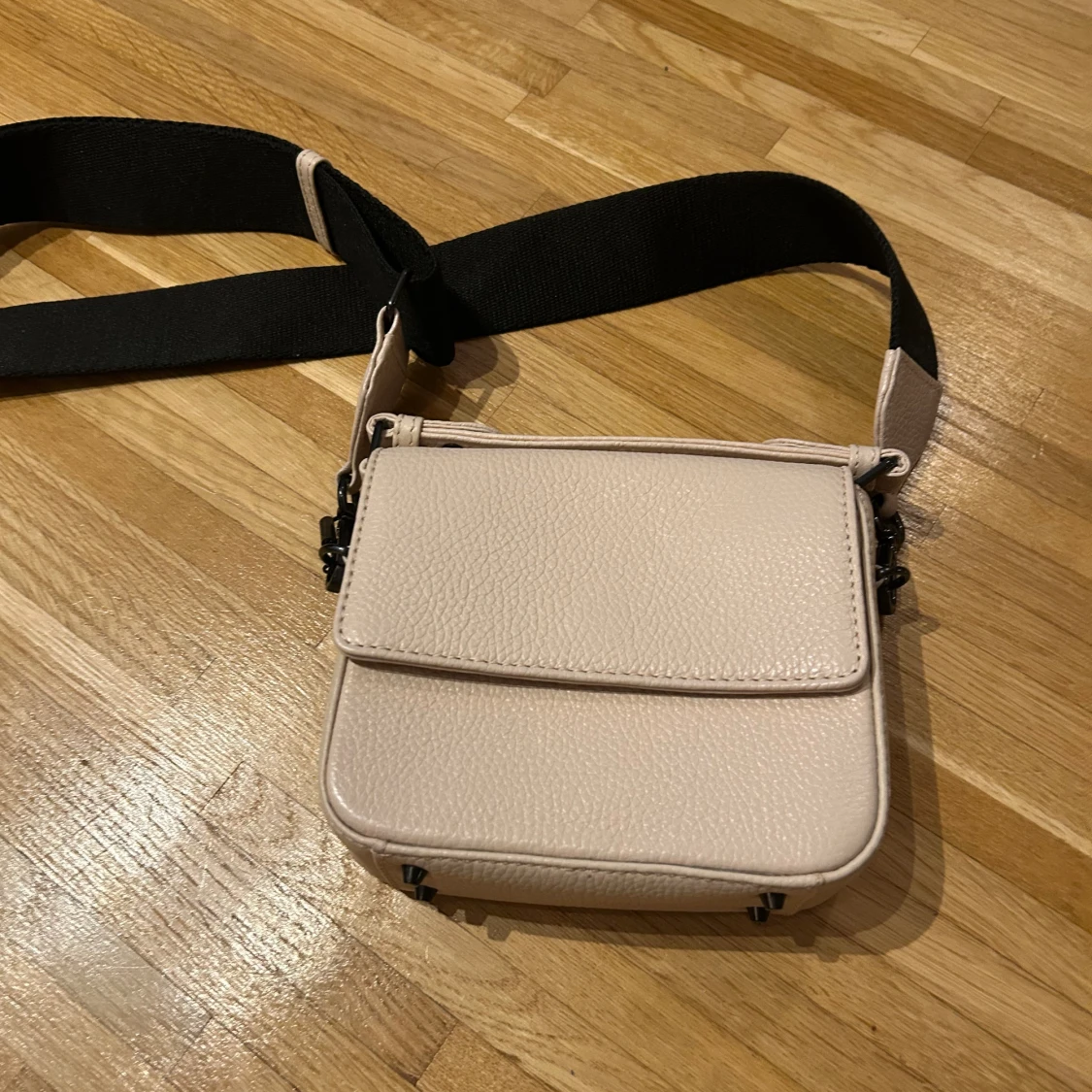 Markberg skinnvästs beig