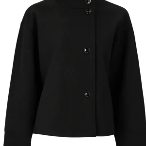 Kort kappa  - Säljer en superfin vårjacka/kortare kappa från Gina Tricot som endast är använd ca 4 gånger. 