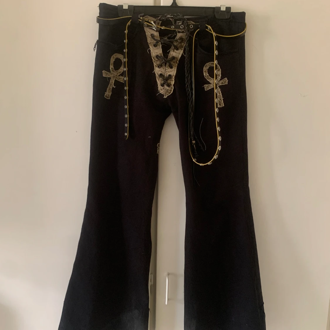 Flared crotch corset