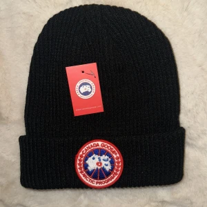 Mössor - De har jätte bra kvalite, helt nya inte används nån gång.