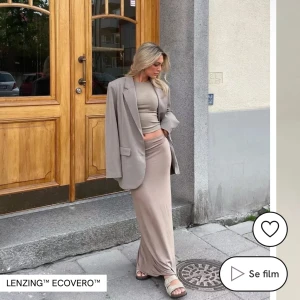 Långkjol  - Långkjol från Nelly. Mycket poplär! Aldrig använd🥰