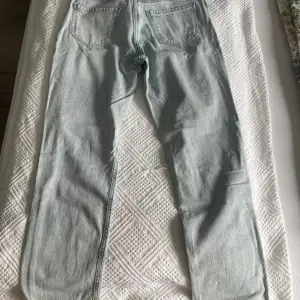 Jeans från boohoo, finns inte kvar att köpa längre. Pris kan diskuterades. 