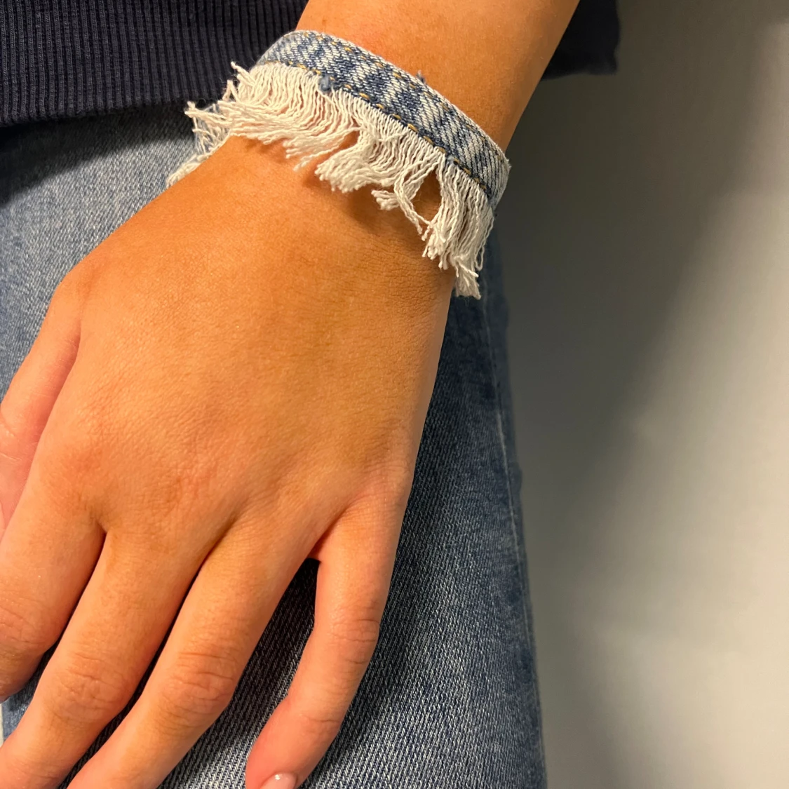 Armand med fransarđ„