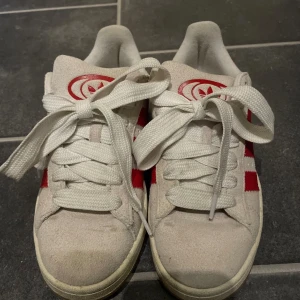 Campus 00:s - säljer nu dessa supersnygga campus, köpte dem här på plick men det var tyvärr för små.