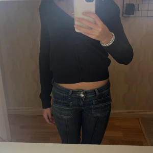 Kofta - Säljer denna basic jätte snygga koftan💘