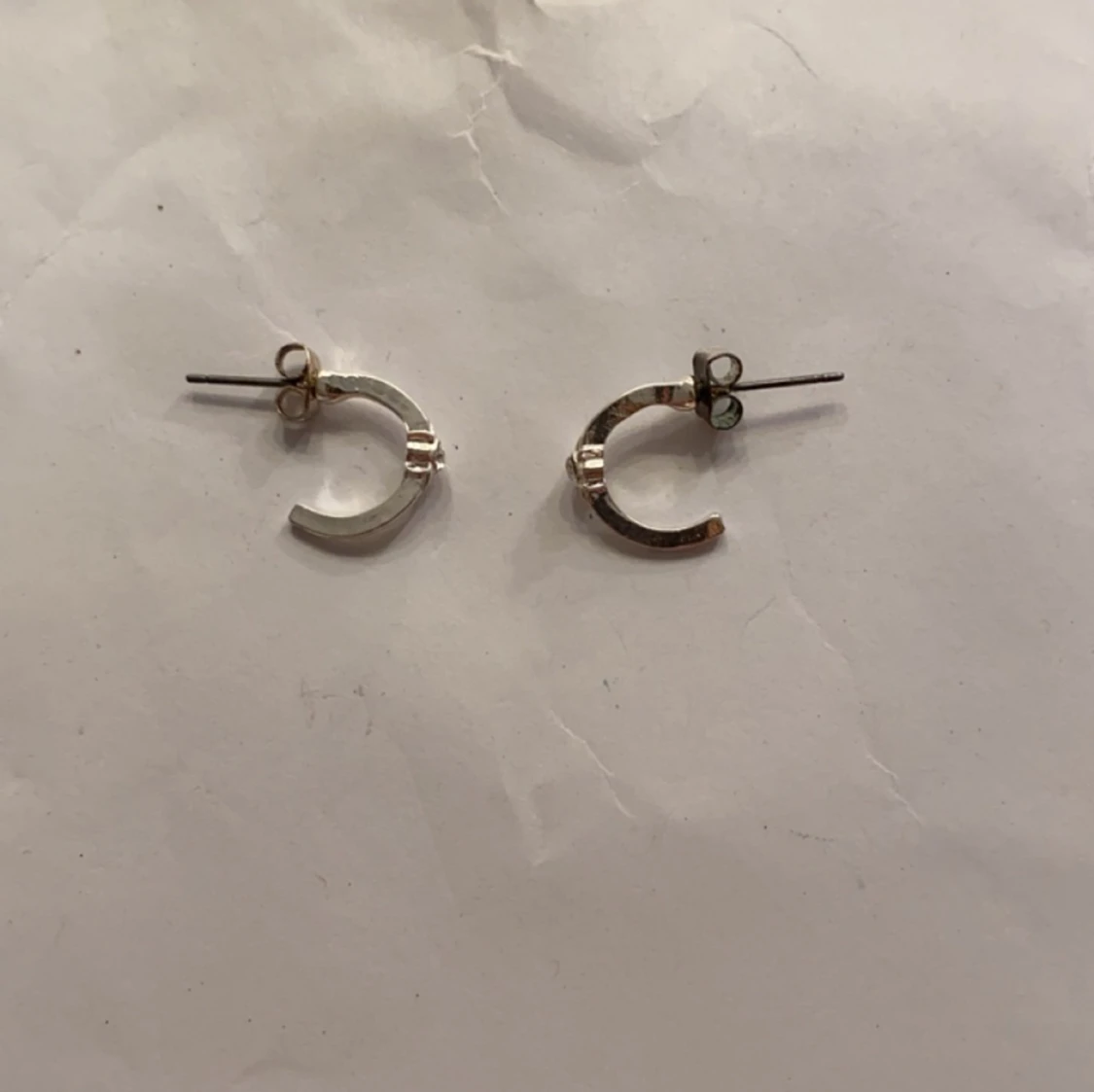 Tre par öronhängen