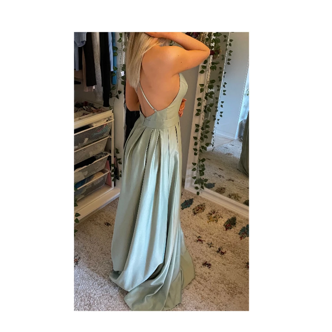 Balklänning i ljusgrön