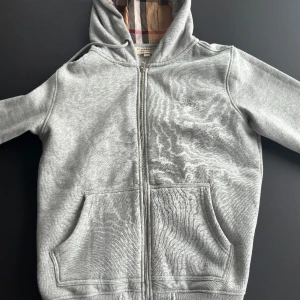 Burberry hoodie - Burberry hoodie, storlek M/L