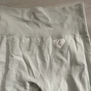 Womens best träningstights  - Från womens best  