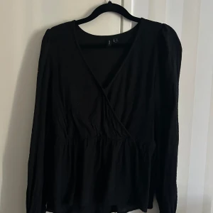 Blus - Fin blus från veromoda som ny