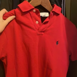 Ralph piké  - Säljer denna piken för bra pris då den blivit för liten 😁 Storlek S