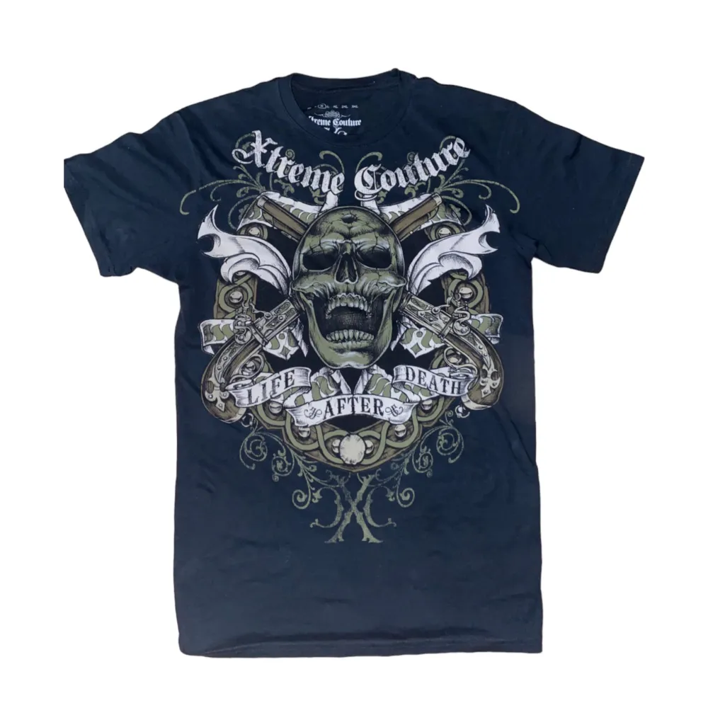 Riktigt fet Xtreme Couture by Affliction Tisha, Skick 9/10 inga defekter osv, storlek: Medium, kom dm för ytterligare frågor 🙌. T-shirts.