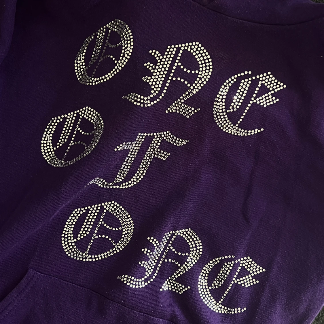 One of one hoodie lila  - 90