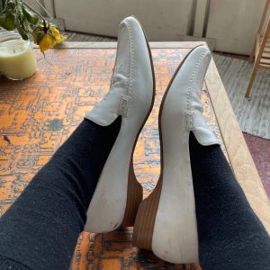 Vita läder loafers - Loafers! Så fina coola snygga sköna från gyllene gripen. Svensk vintage!