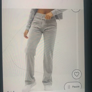 Juicy byxor - Bra skick har använd dom många gånger men ser ändå bra ut