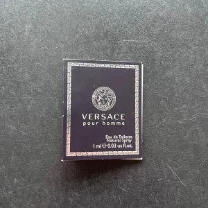 Versace Pour Homme - Tja! Säljer denna 1 ml sample, helt ny. Hör av er vid frågor!🤝