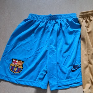 Barca shorts - Billiga barca shorts, båda ingår. ❤️💙