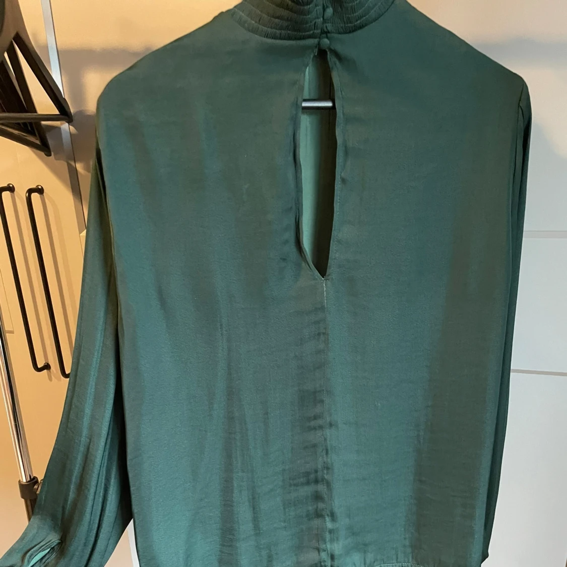 Mörkgrön blus - 90