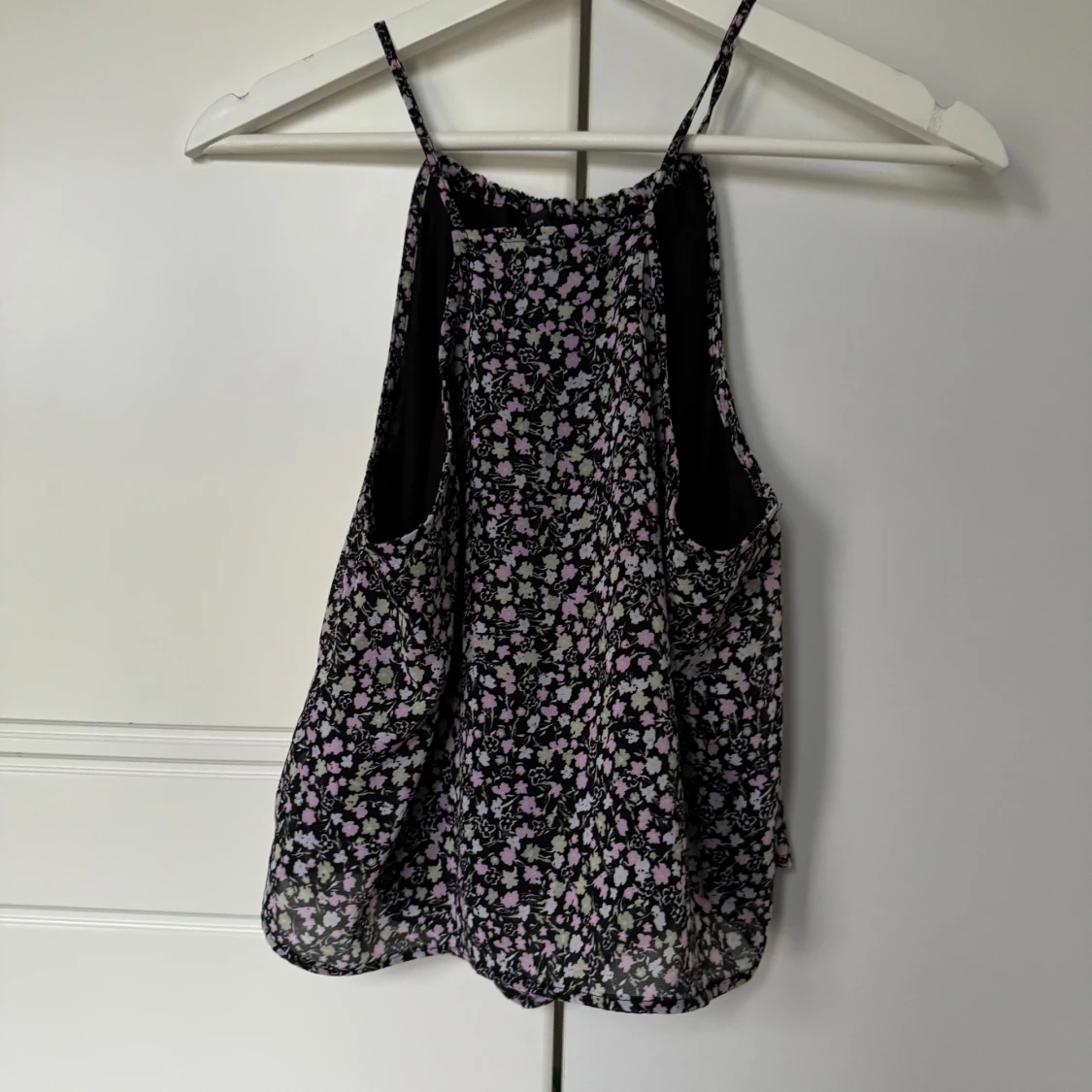 Blommigt linne strl 40 - 91