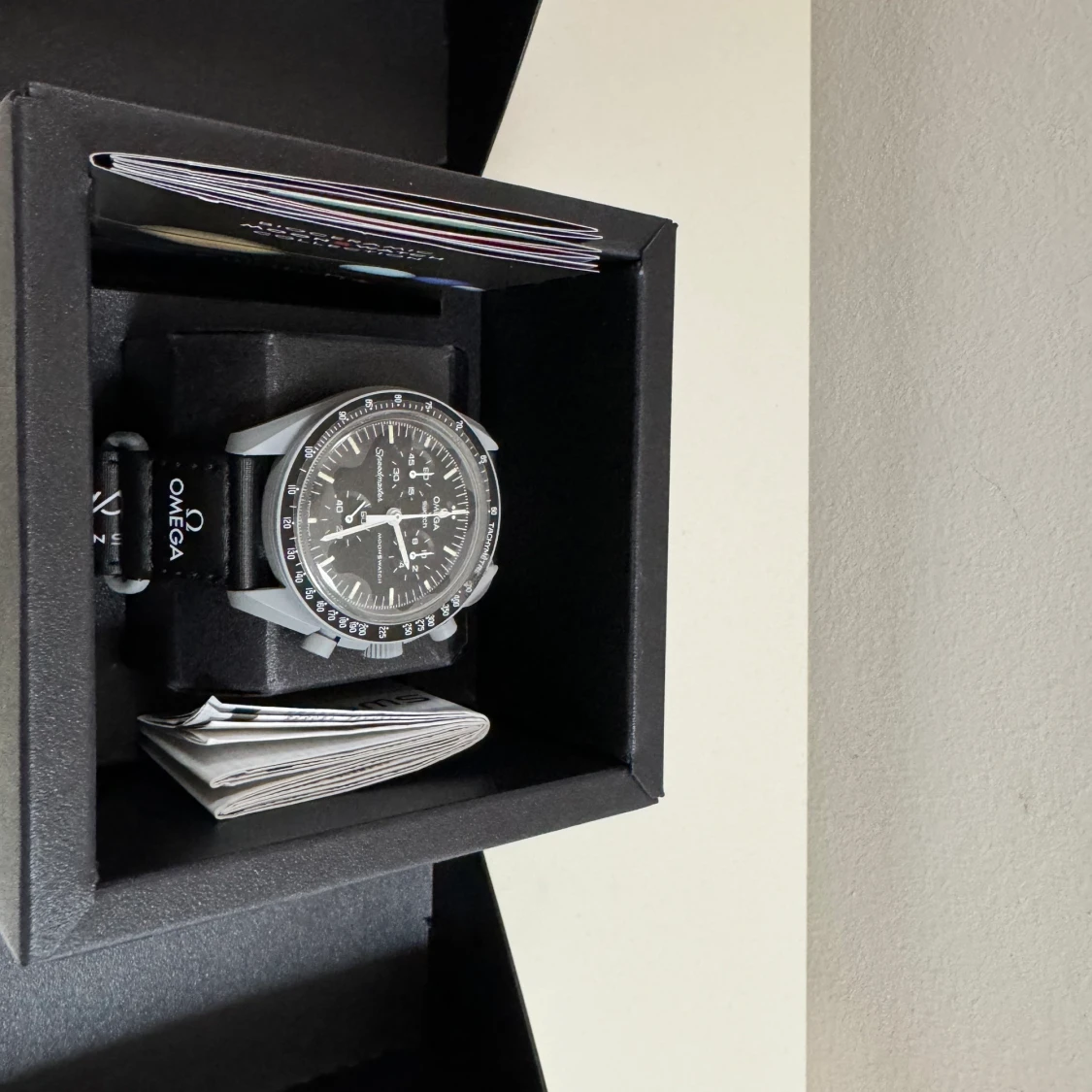 Omega X Moonswatch - 90
