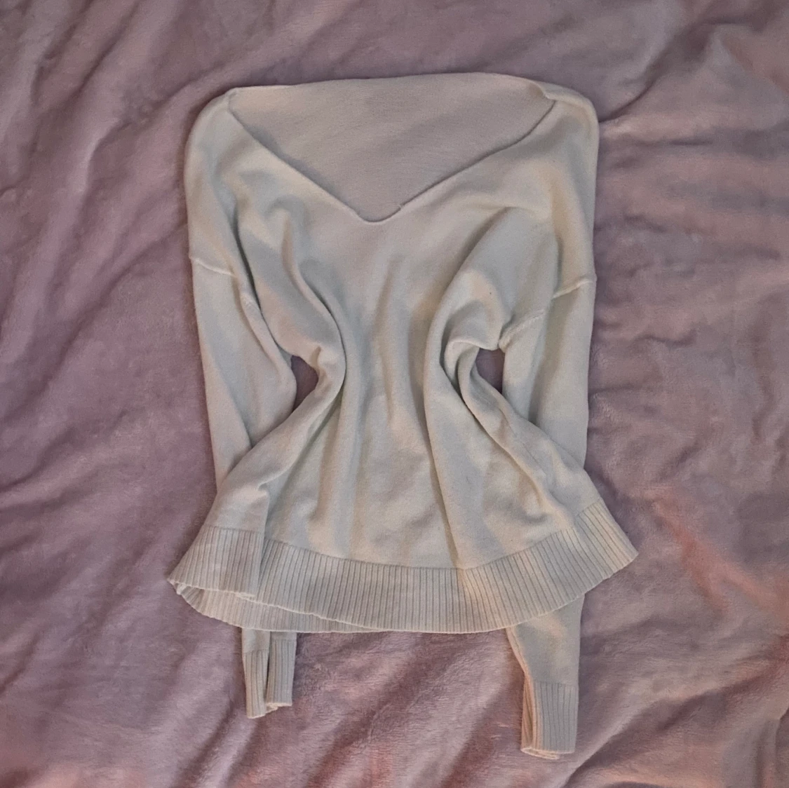 Offshoulder tröja<3