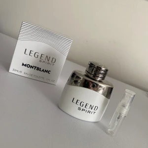 Mont Blanc Legend Spirit - Väldigt fräsch och citrusig doft som är perfekt för träning eller sommaren. 