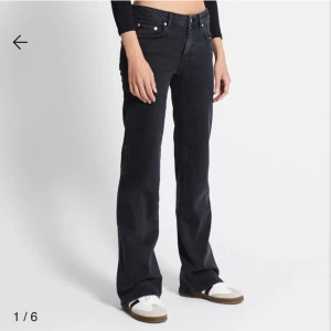 Jeans ’90’S BOOT - Väldigt bekväm, andvänd 3 gånger, säljer för att det inte var min storlek 
