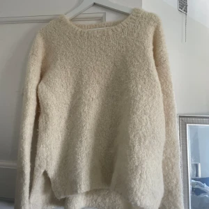 Stickad tröja  - Superfin stickad tröja!