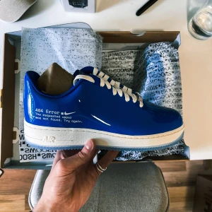 Nike Air Force 1 .SWOOSH 404 Error - Cond: DS Storlek eu43/us9.5 