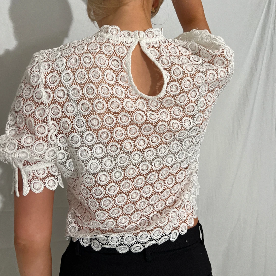 Vit blus i spets  - 91