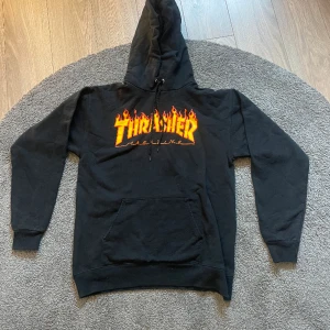 Nästa ny thrasher - Nästa helt ny thrasher hoodie Bara använda 2 gånger 