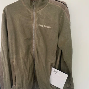 Palm angels tracktop - Knappt använd sitter som en L, mer bilder i pm:)