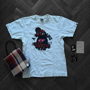 Rare Bape T-Shirt 2007 - Rare Bape T-Shirt  Kvitto kvar från köpet 2007 Medium