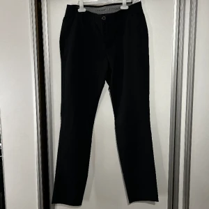 UNDER ARMOUR BYXOR - Använt 1 gång