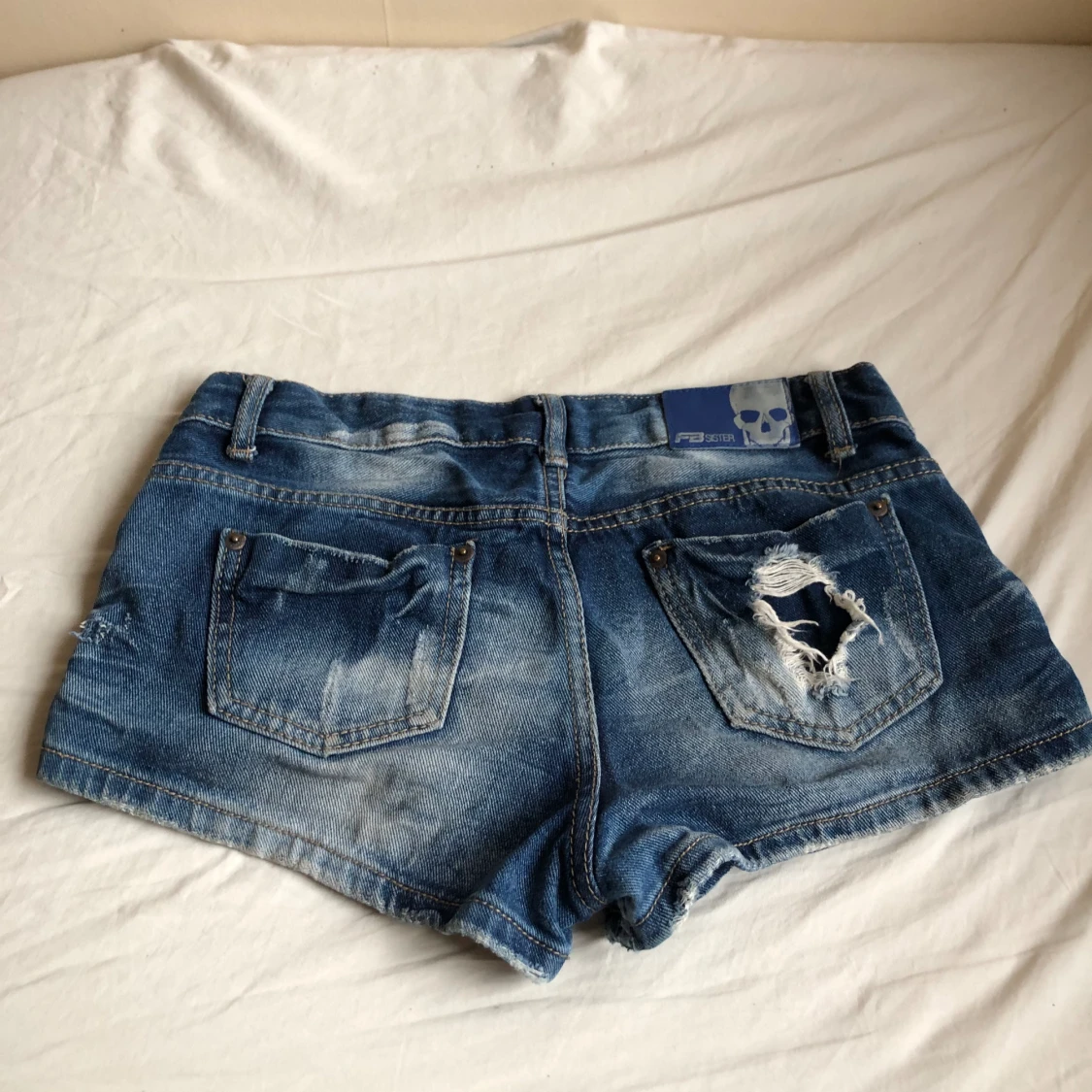 SHORTS - 90