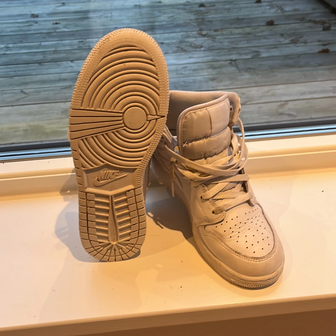 NIKE JORDAN 1 MID - 90