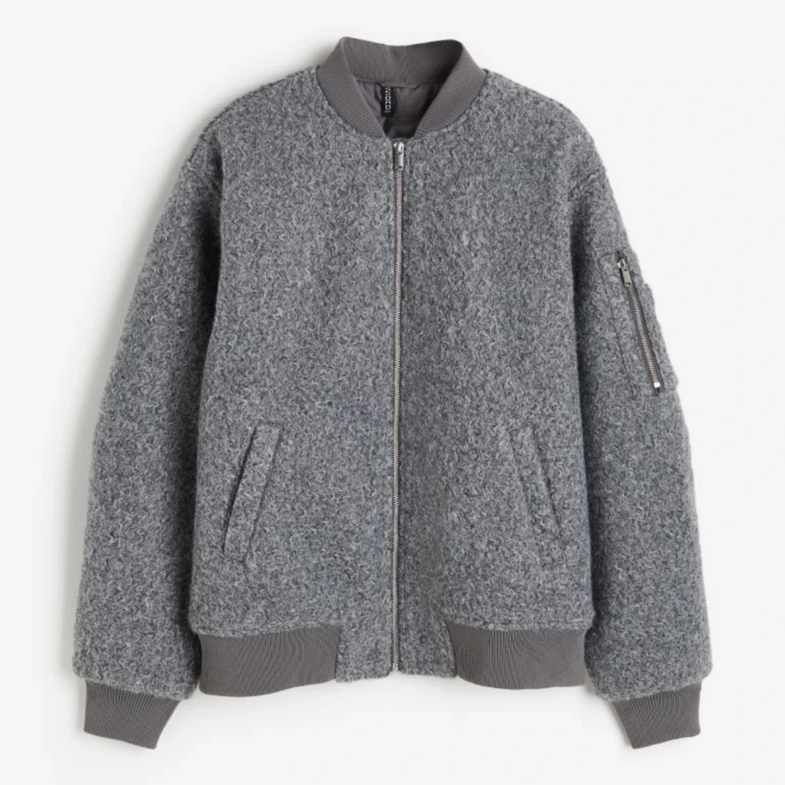 Slutsåld bomberjacka 