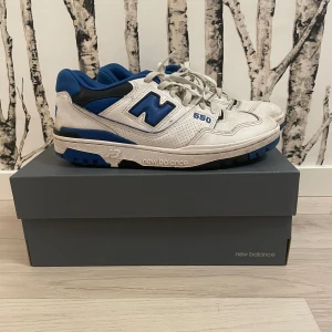 Newbalance  - Newbalance 550 ganska bra skick storlek 43 Priset är inte hugget i sten