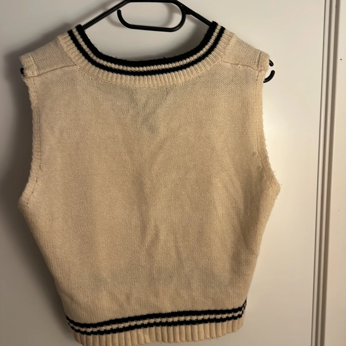 En stickad tröja  - 92