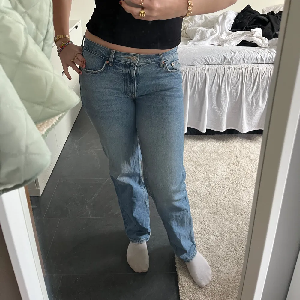 Gamla jeans från Gina som jag inte har använt på länge . Jeans & Byxor.