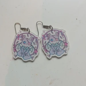 Kawaii örhängen  - Jätte söta kawaii örhängen i bra skick. Använd några gånger men tvättar innan frakt!!!