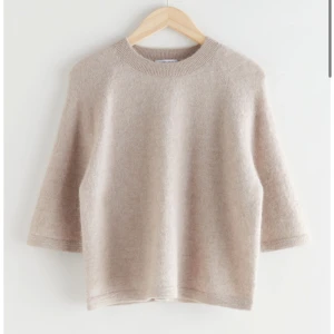 stickad t-shirt - Bra skick