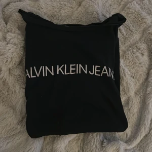 T-shirt från Calvin Klein - Jätte fint skick🌸