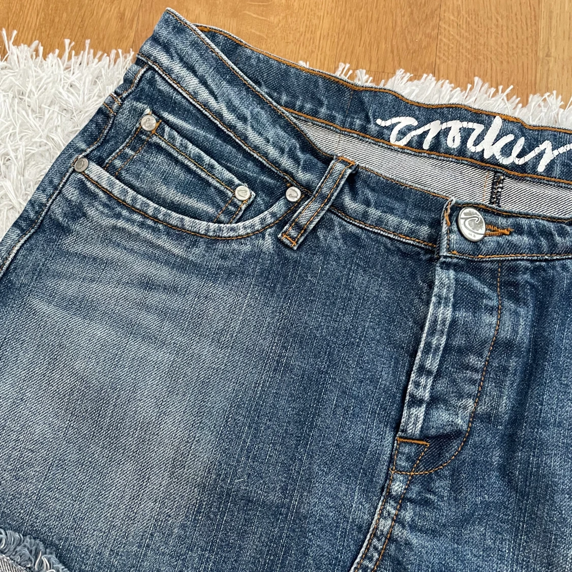 Lågmidjad jeanskjol  - 92