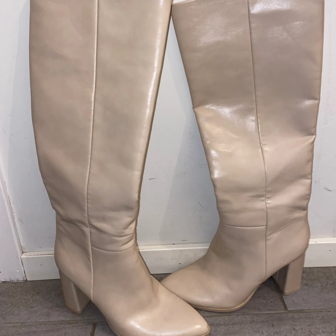 Beige boots med klack - 90