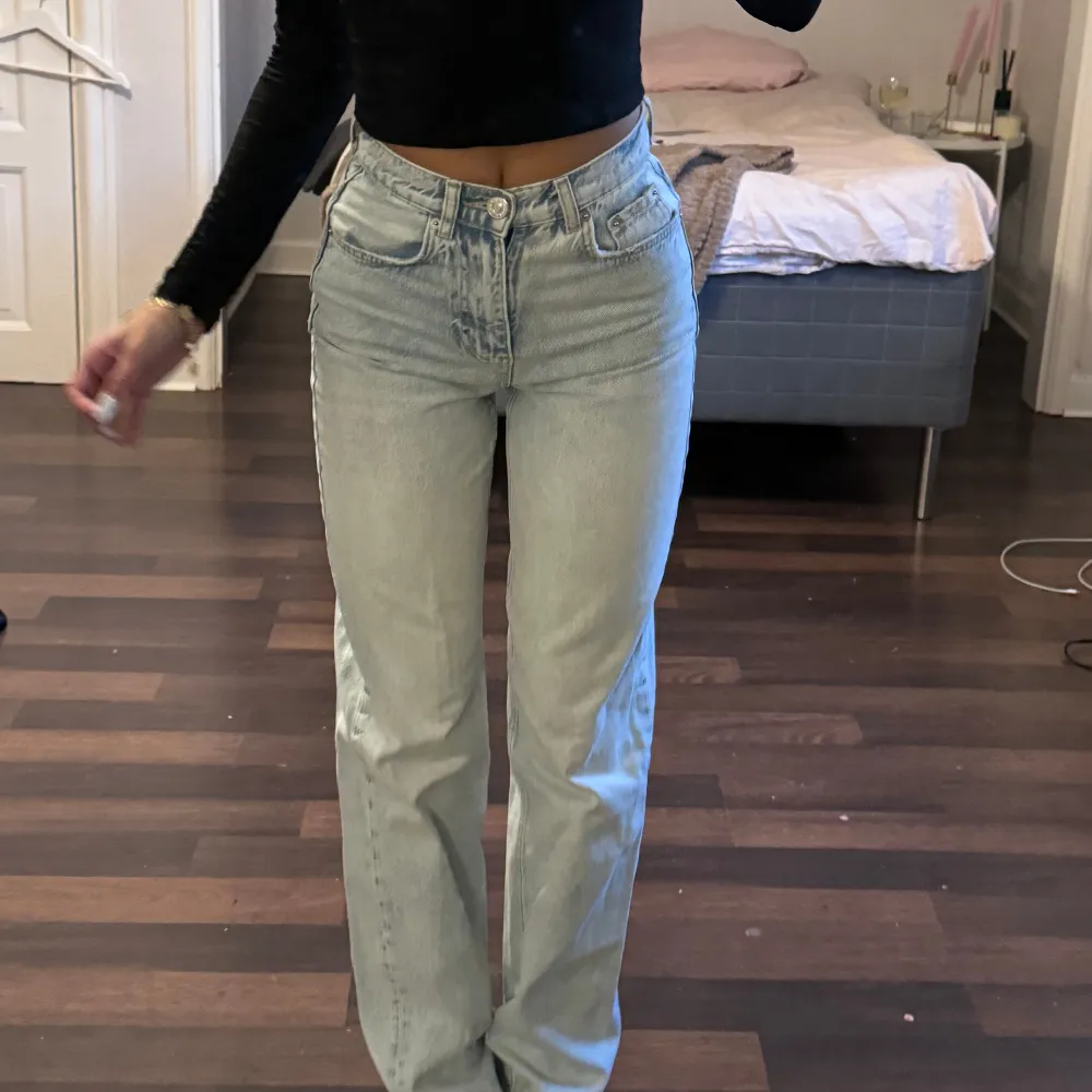 Jeans från Gina 🤍. Jeans & Byxor.