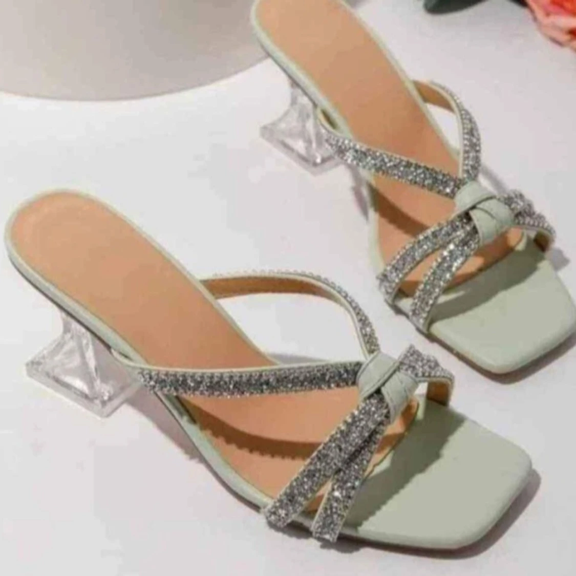 Helt ny sandal